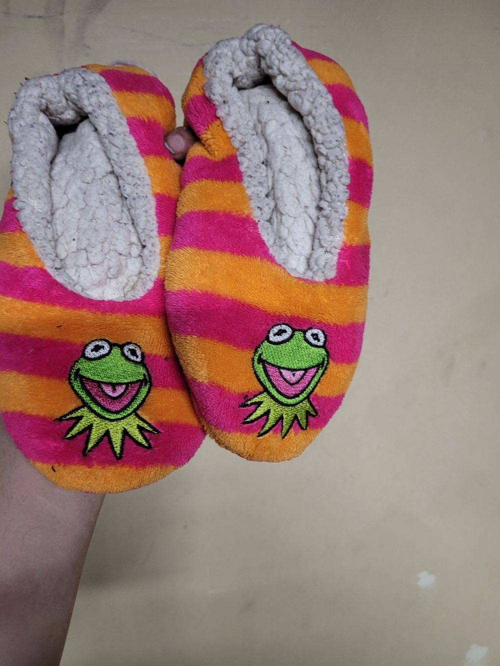 Kids Plush One-Piece Slippers with Kermit Patch - Pink & Orange